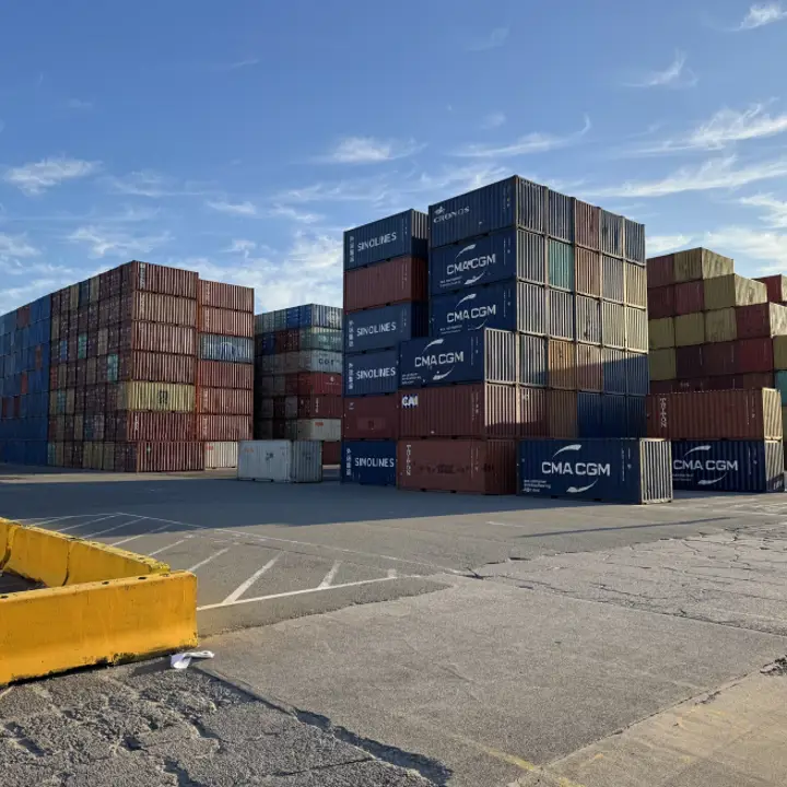 DP World container port
